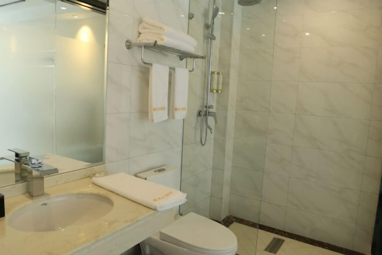 Bathroom 3, Silvery Waterfall Hotel, Zhaotong