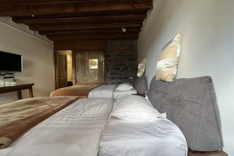 Bedroom 1, Baisha No. 66 Post Station, Lijiang