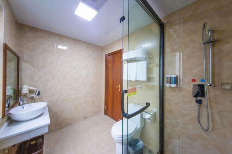 Bathroom 3, Wulingyuan Hotel, Zhangjiajie