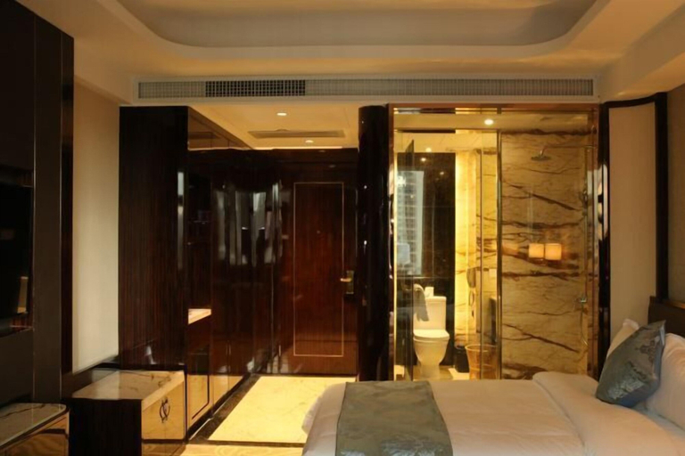 Others 5, Ying Rong Hotel, Chuxiong Yi