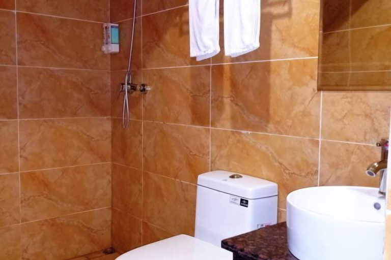 Bathroom 4, Yi Xiu Hotel, Chongqing