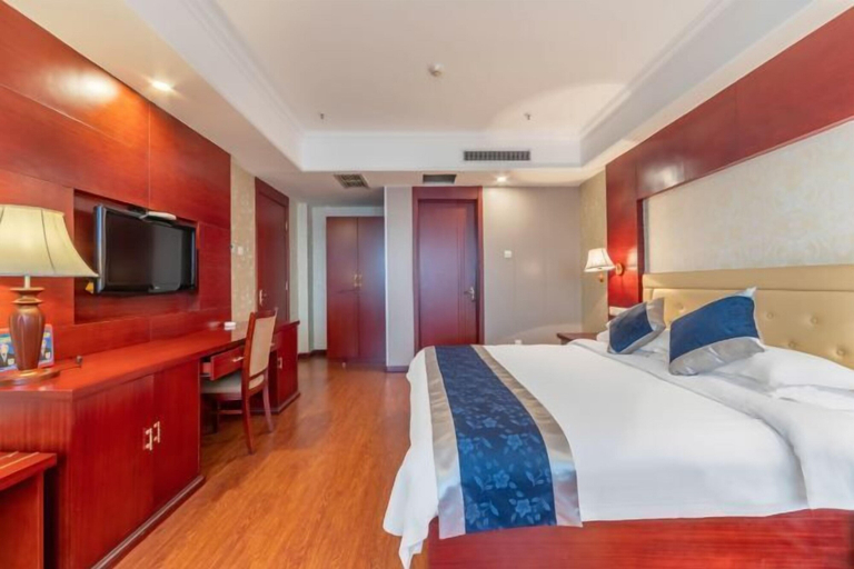 Bedroom 3, Blue Ocean Hotel, Tangshan