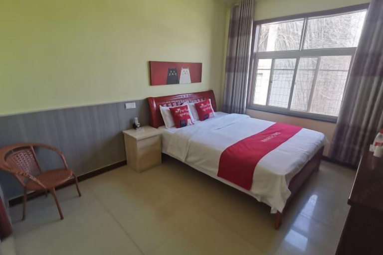 Bedroom 4, Lijiang Hotel (Xinyi Railway Station), Xuzhou