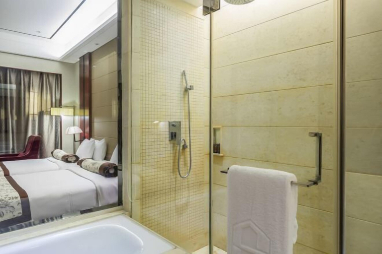 Bathroom 3, Shenghe Regent Hotel, Xuchang