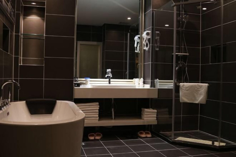 Bathroom 3, Shou Cheng Hotel Select, Jixi
