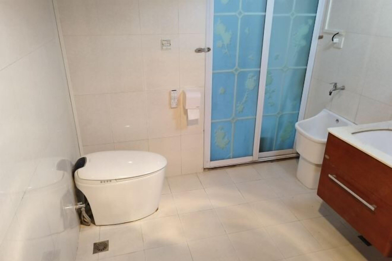 Bathroom 3, Dream Garden B&B, Guiyang