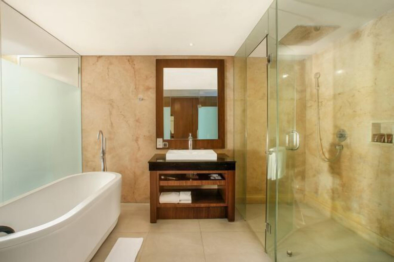 Bathroom 26