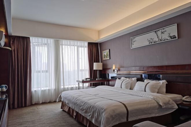 Bedroom 3, Yinwan Hotel, Huanggang