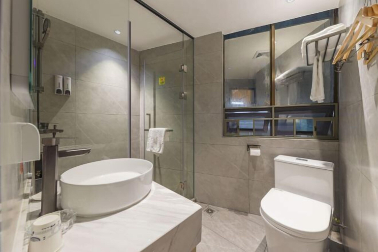 Bathroom 3, Jiahua Hotel (Guangzhou Xintang), Guangzhou