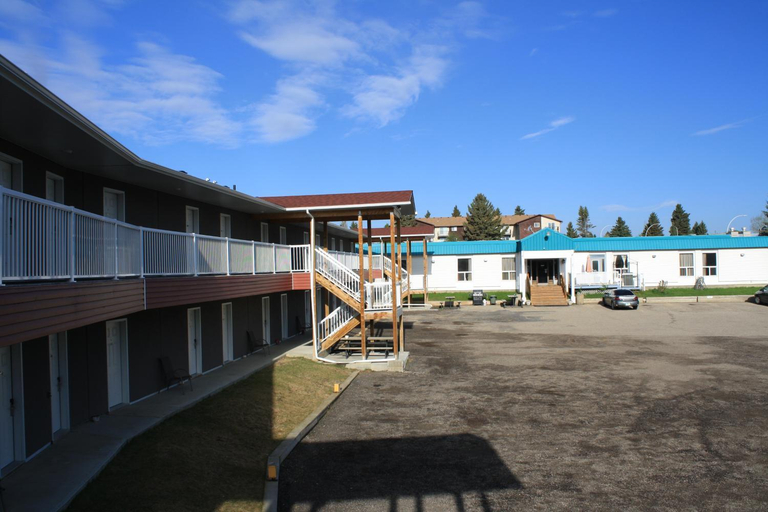 Others 5, Chinook Inn, Division No. 9
