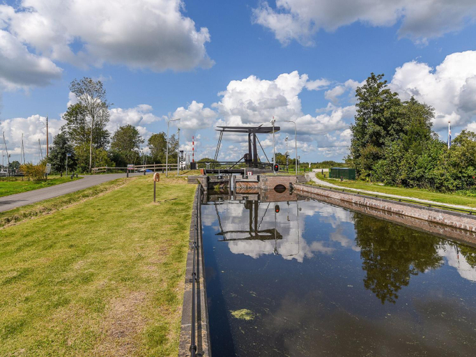 Others 4, Chalet in Friesland near Alde Feanen Park, Smallingerland