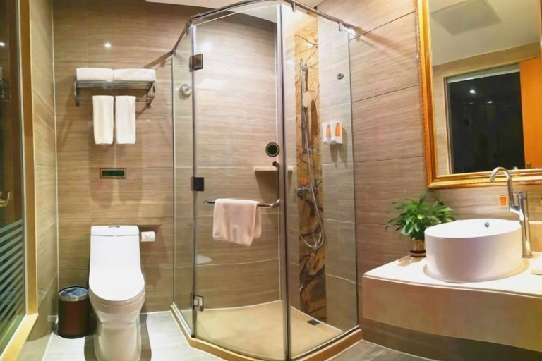 Bathroom 3, Vienna 3 Best Hotel (Yangchun Bus Station), Yangjiang