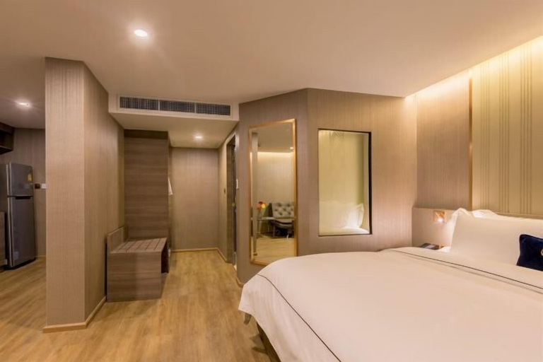 Bedroom 30