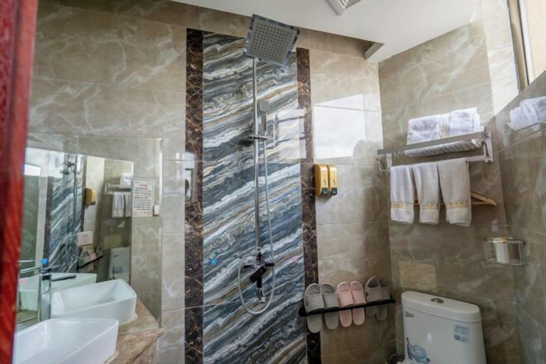 Bathroom 3, Xiongfeng Hotel, Chuxiong Yi