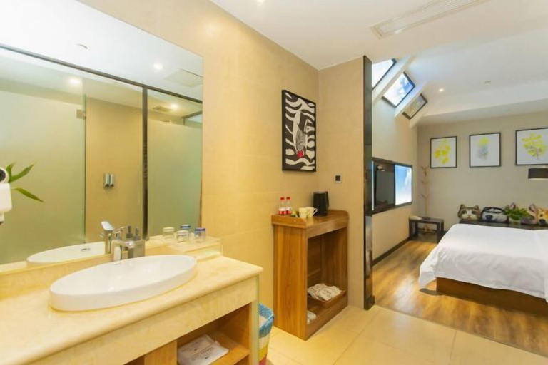 Bedroom 2, Platinum Celebrity Hotel, Chengdu