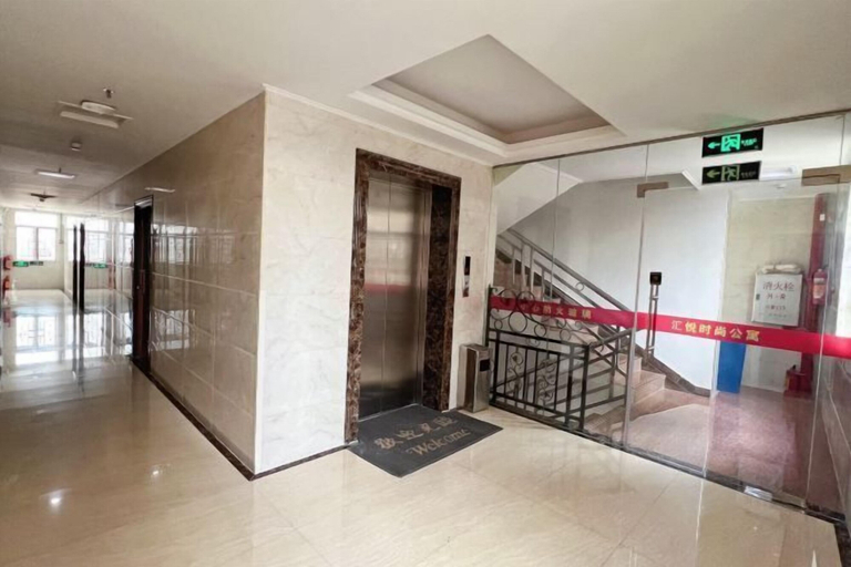 Others 4, Huiyue Fashion Apartment, Shanwei