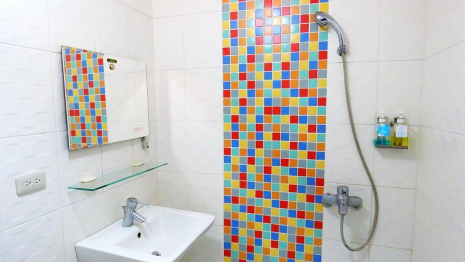 Bathroom, Venice, Taitung