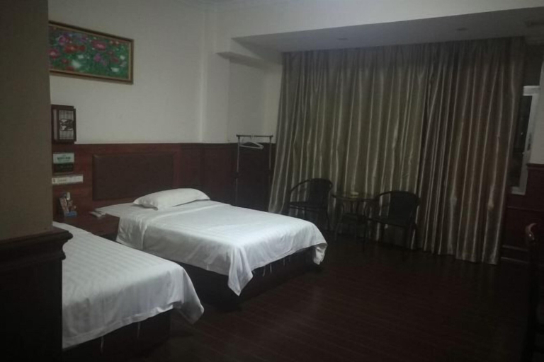Bedroom 2, Tianyue Business Hotel, Haikou