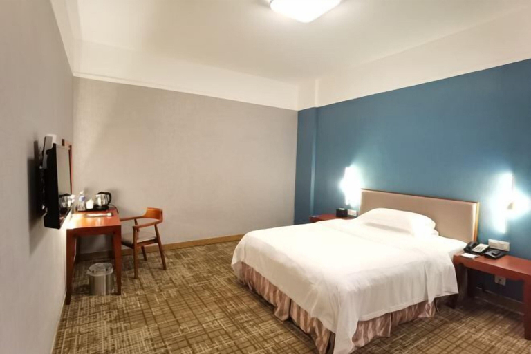 Bedroom 3, Tianying Hotel, Dongguan