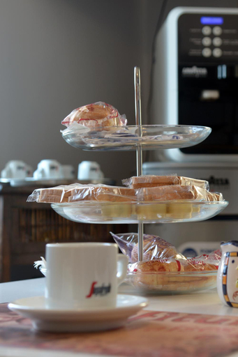 Others 4, B&B Caffelletto - Papardo, Messina