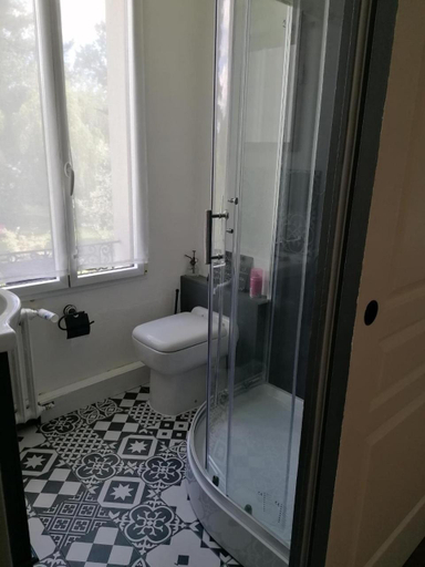 Bathroom 3, Mme Teurtroy, Chambres d'Hotes La Prairie, Finistère