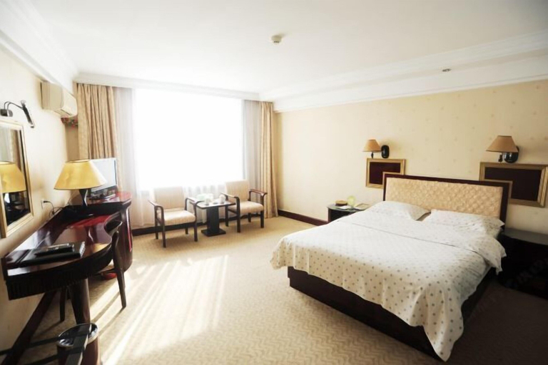 Bedroom 3, Dongfang Hotel, Weihai