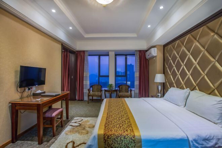Bedroom 3, Yinwan Hotel, Huanggang