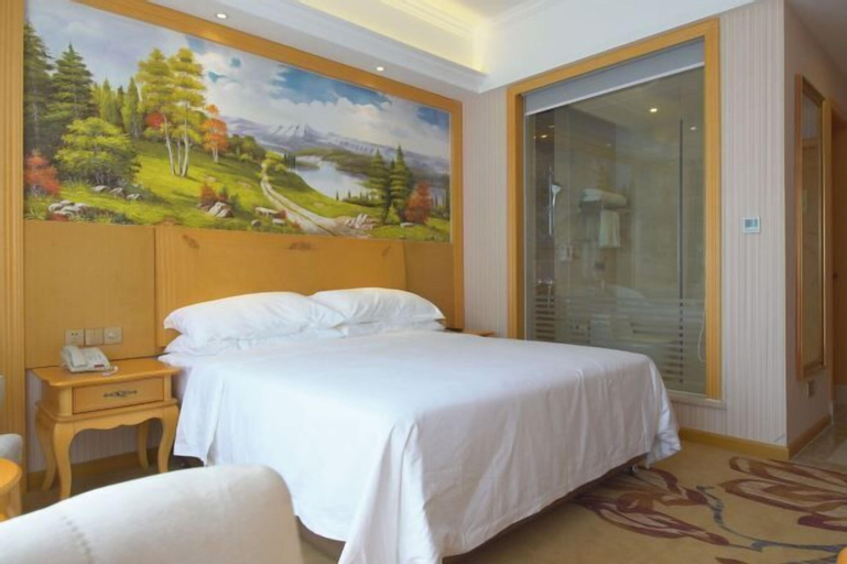 Vienna Hotel (Luhe), Shanwei