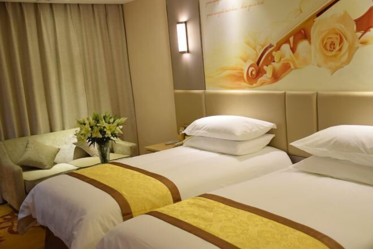 Bedroom 3, Vienna Hotel (Dongtai Chengdong New District), Yancheng