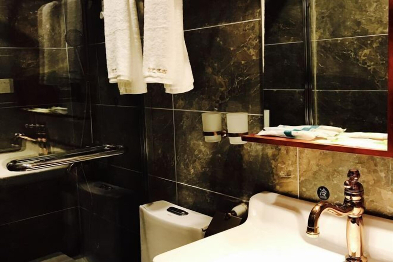 Bathroom 3, Nanyi Hotel, Zunyi