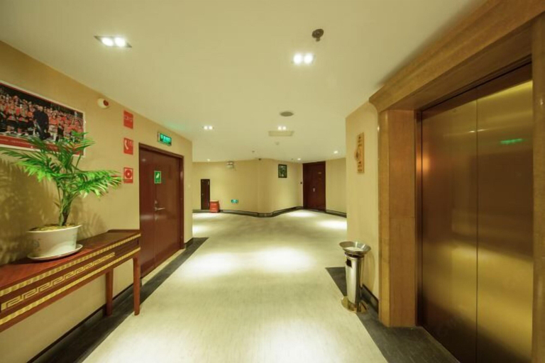 Bedroom 3, Landu Business Hotel, Baoshan