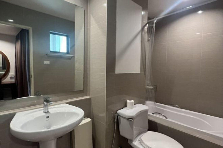 Bathroom 9