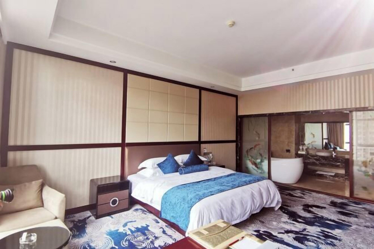 Bedroom 3, Yongqian Hotel, Lincang