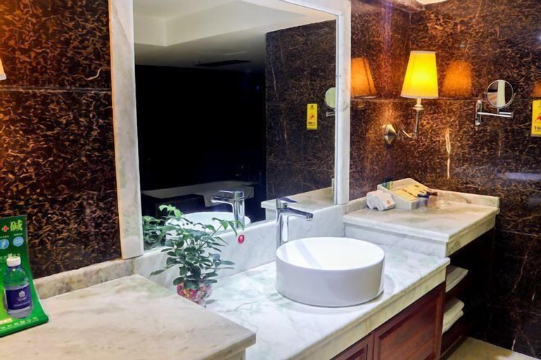 Bathroom 4