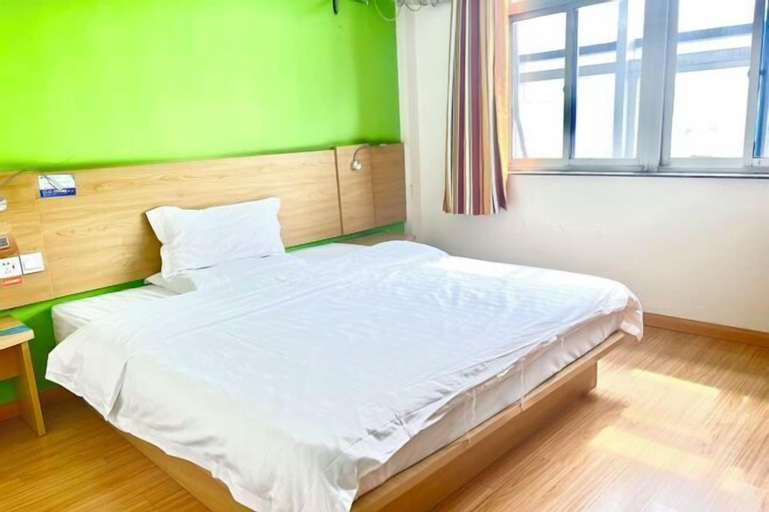 Bedroom 3, 7Days Inn Chain Hotel (Anji Center), Huzhou