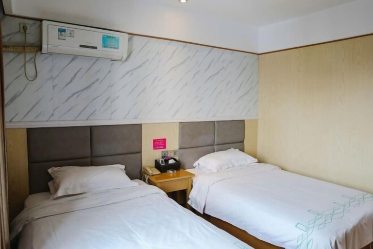 Bedroom 3, Qingjiang Express Hotel, Yichun