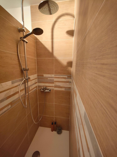Bathroom 14