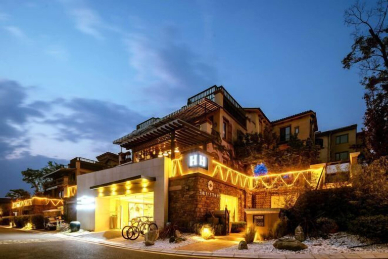 Exterior & Views 2, U-house Villa Hotel, Kunming