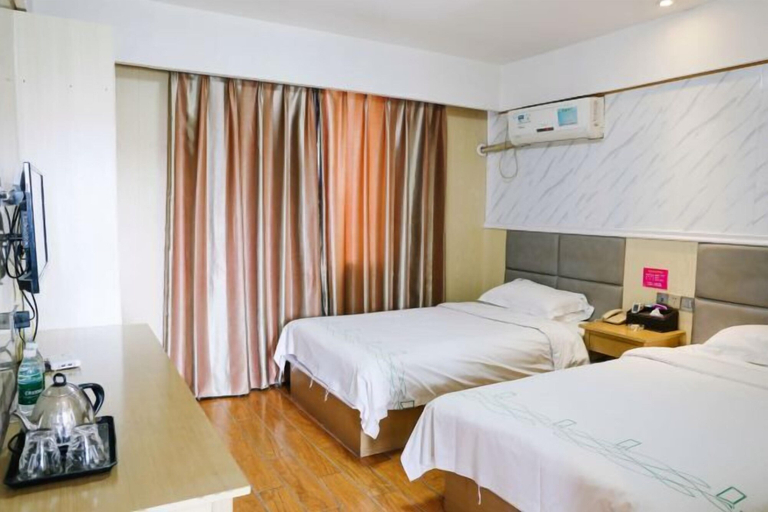 Bedroom 3, Qingjiang Express Hotel, Yichun
