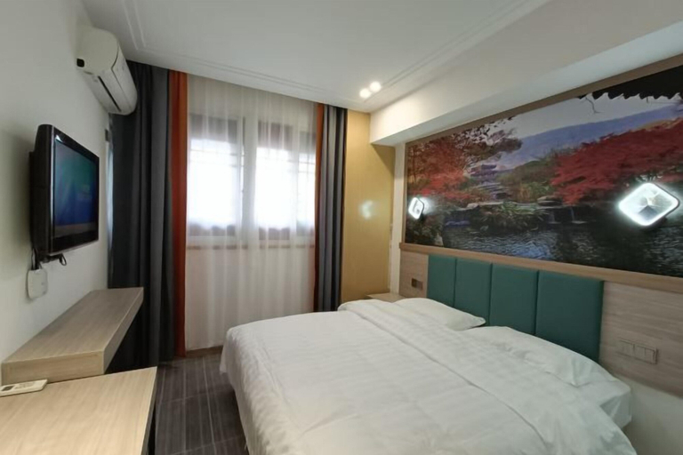 Bedroom 2, Ruining Hotel ( Xiangyang Gucheng North Street Branch), Xiangfan
