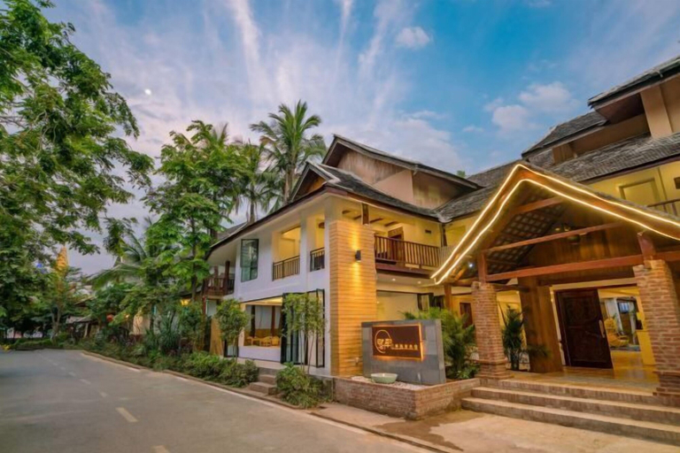 Exterior & Views 2, Lucky Clover Hotel, Xishuangbanna Dai