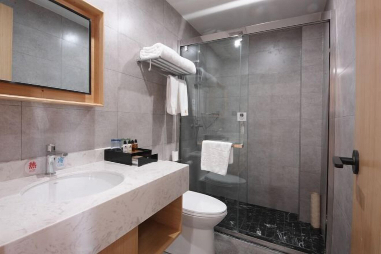 Bathroom 3, Zhongyou Holiday Hotel, Hefei