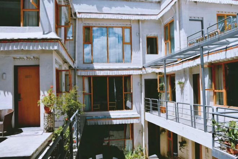 Exterior & Views 2, Fengma Feiyang Hostel, Lhasa