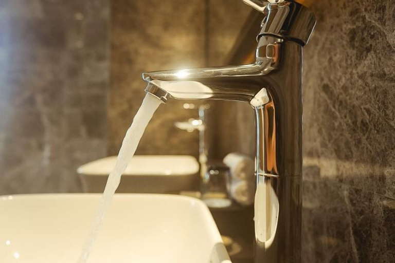 Bathroom 4, Deepness Hotel, Wenshan Zhuang and Miao