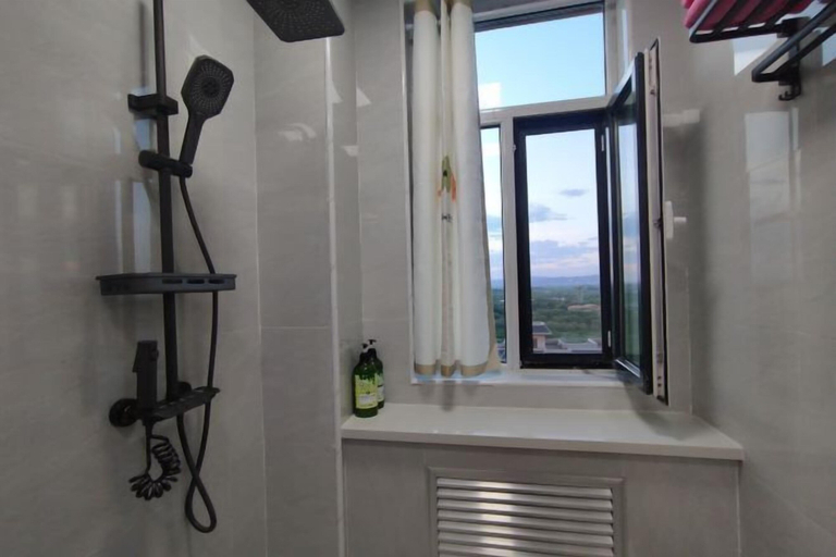 Bathroom 3, Zhangye Yitu express apartment, Zhangye