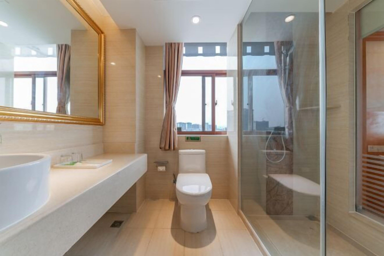 Bathroom 5, Vienna Hotel (Tianyang Ancient City High-speed Railway Station), Baise