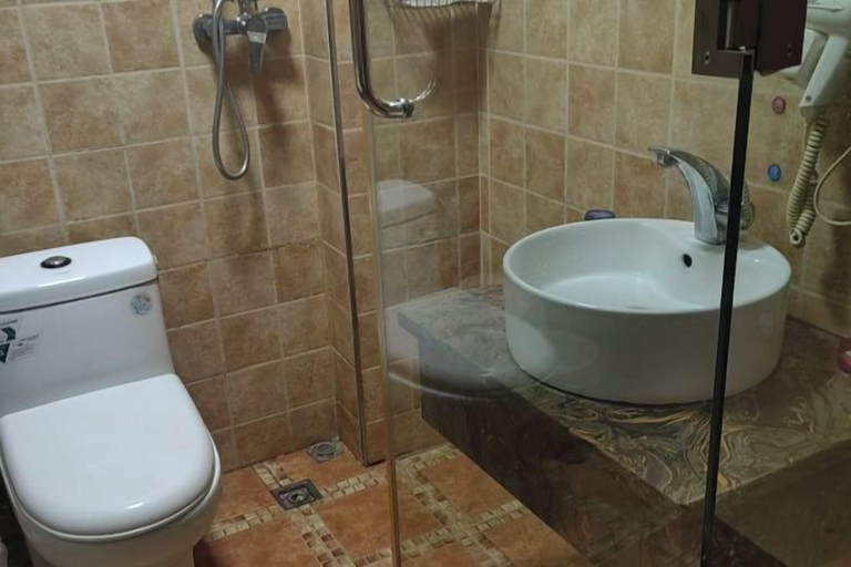 Bathroom 4, Donggang Xinxiangyuan Hotel, Dandong