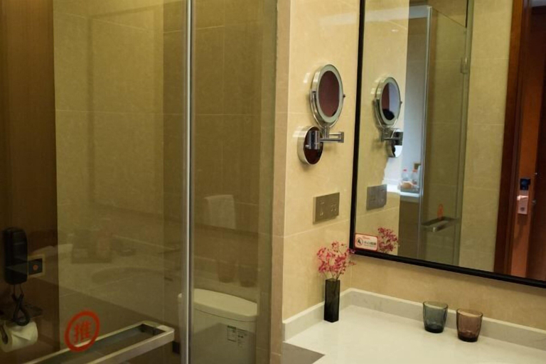 Bathroom 4, Yuemei Wanxiang Hotel, Zunyi