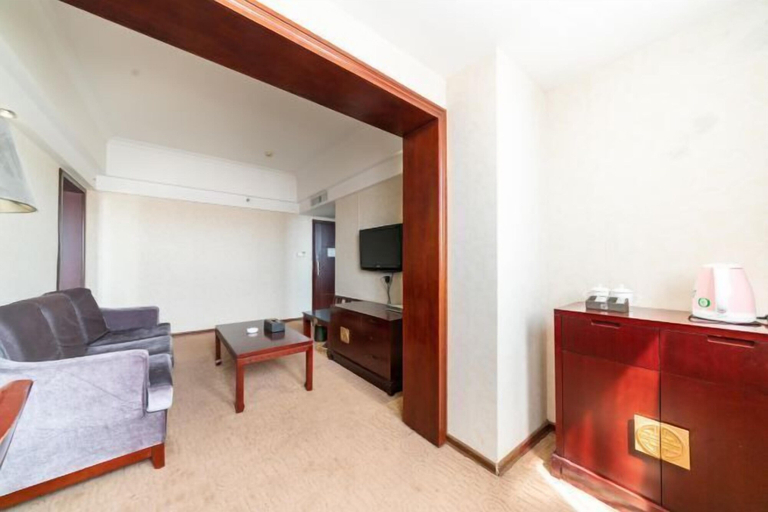 Others 5, Ling Nan International Hotel, Guilin