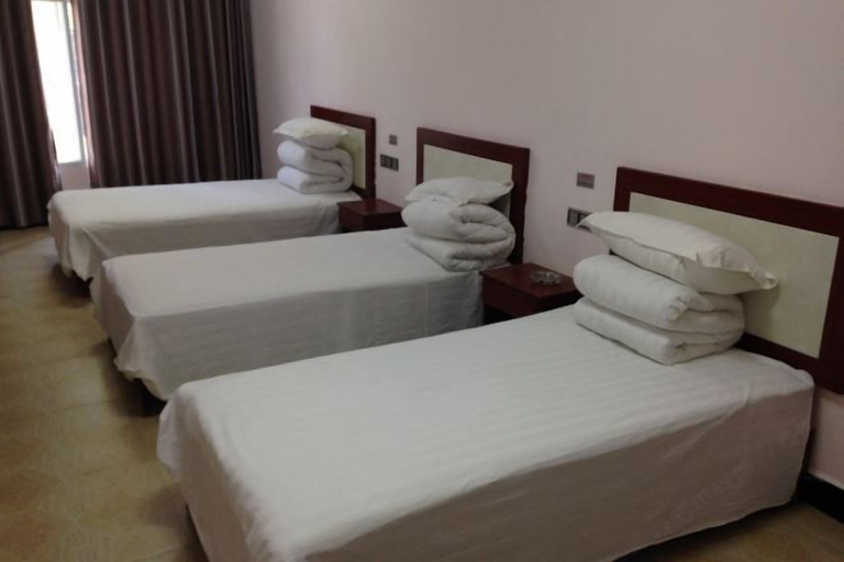 Bedroom 3, Chibi Ancient Wind Hotel, Xianning